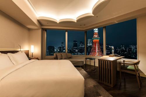Club Corner King Room with Tokyo Tower View - Non Smoking - Club Lounge Access, 29 - 31 Floor del hotel The Prince Park Tower Tokyo. Foto 2
