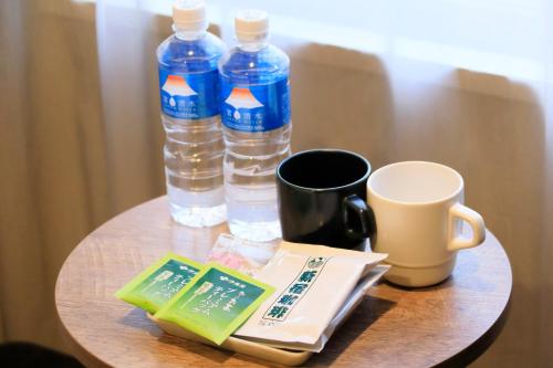Habitación Deluxe Grande Hollywood de 26 m² - Última planta - No fumadores del hotel The Knot Tokyo Shinjuku. Foto 1