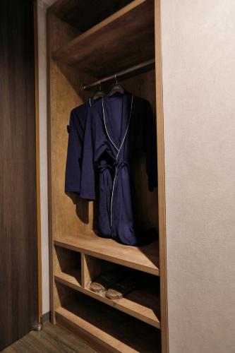Habitación Doble Deluxe Extragrande de 30 m² - 2 camas - Planta superior - No fumadores del hotel The Knot Tokyo Shinjuku. Foto 3