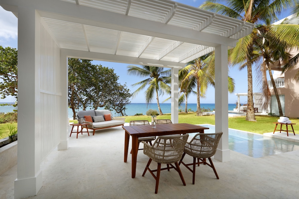 Superior Suite Private Pool Oceanfront View del hotel Grand Palladium Jamaica Resort and Spa All Inclusive. Foto 9
