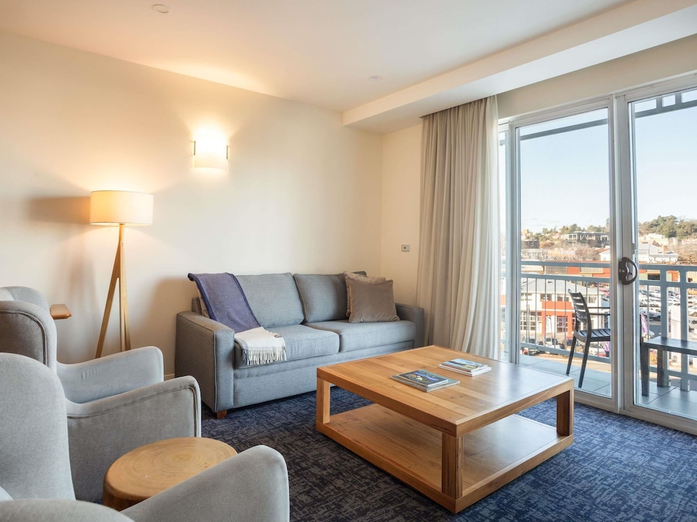 Suite con vistas a la ciudad del hotel Peppers Seaport. Foto 10