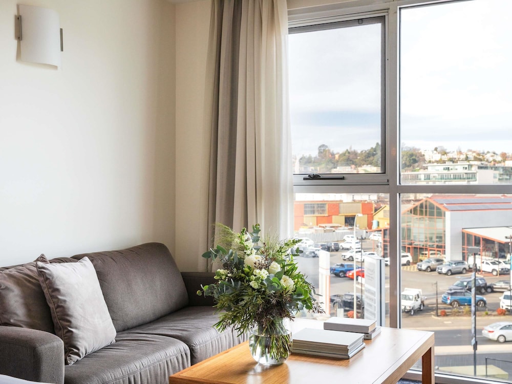 Estudio con vistas a la ciudad del hotel Peppers Seaport. Foto 10