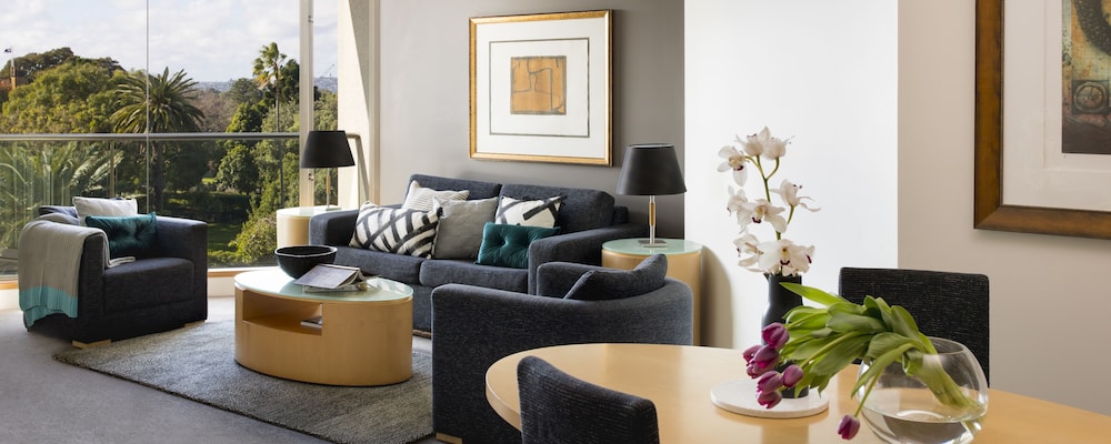 Apartamento de una habitación con vistas al jardín (sin renovar) del hotel Pullman Quay Grand Sydney Harbour. Foto 6