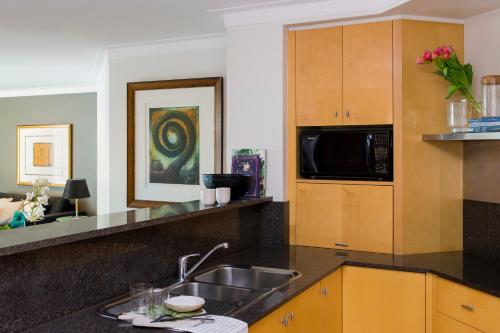 Apartamento de una habitación con vistas al puerto del hotel Pullman Quay Grand Sydney Harbour. Foto 6