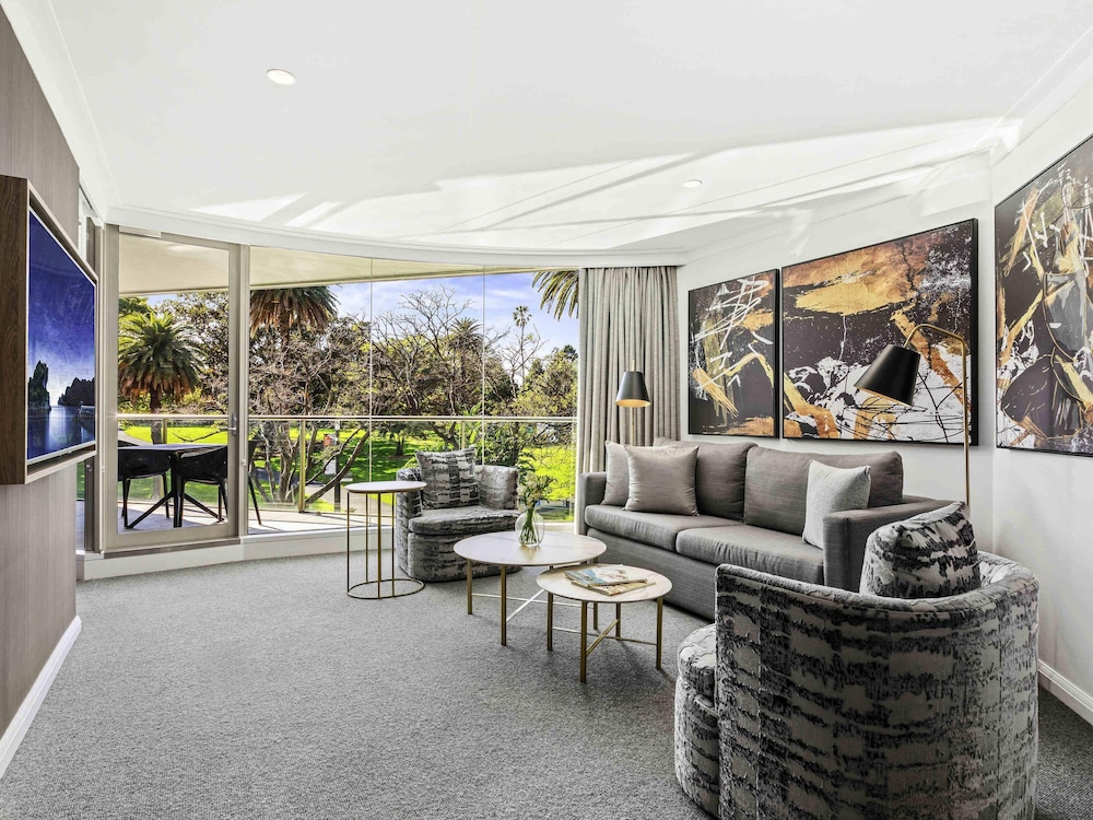 Apartamento Deluxe de dos habitaciones con camas King y vistas al jardín del hotel Pullman Quay Grand Sydney Harbour. Foto 1