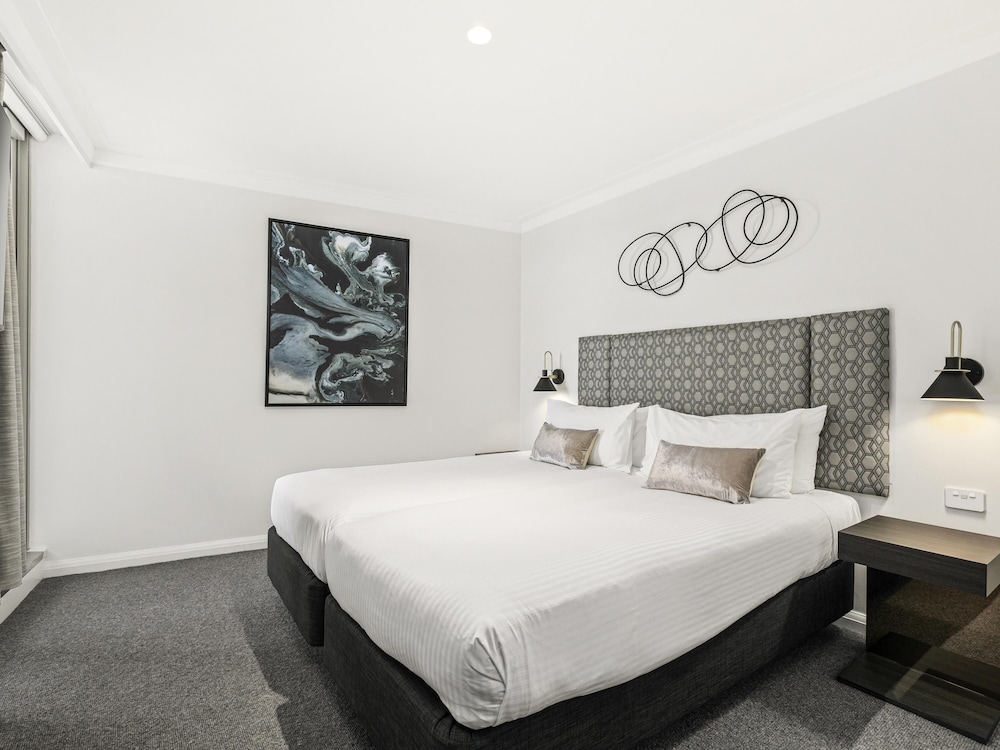 Apartamento Deluxe de dos habitaciones con camas King y vistas al puerto del hotel Pullman Quay Grand Sydney Harbour. Foto 4