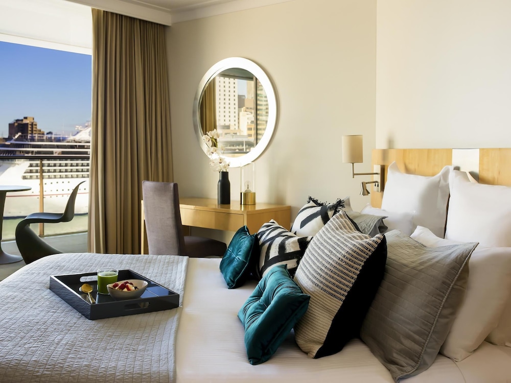 Apartamento de dos habitaciones con vistas al puerto (sin renovar) del hotel Pullman Quay Grand Sydney Harbour. Foto 5
