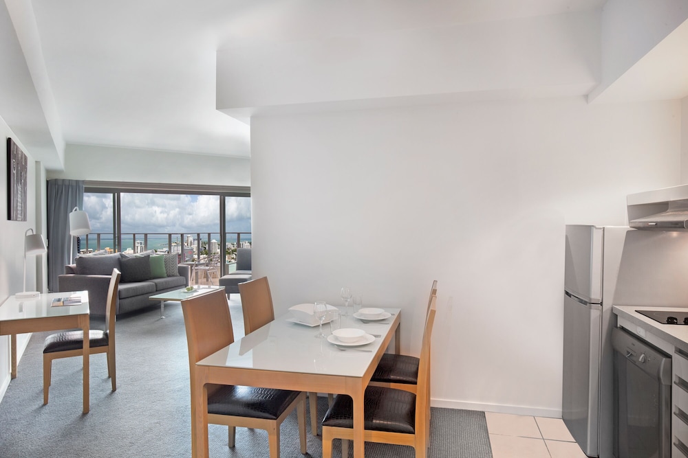 Apartamento de 1 Dormitorio con Vistas al Agua del hotel Mantra Pandanas. Foto 9