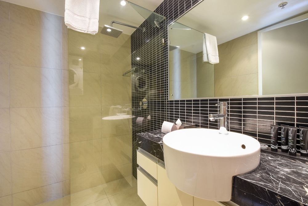 Apartamento de 2 Dormitorios Dual Key con Vistas al Agua del hotel Mantra Pandanas. Foto 9