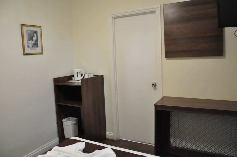 Habitación estándar doble del hotel Ascot Hyde Park. Foto 1