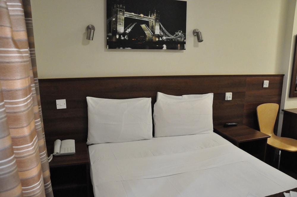 Habitación estándar doble del hotel Ascot Hyde Park. Foto 2