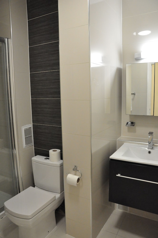 Habitación triple estándar del hotel Ascot Hyde Park. Foto 1