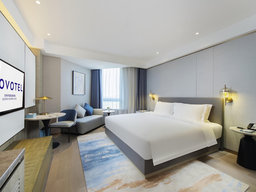 HABITACIÓN SUPERIOR con 1 cama king size del hotel Novotel Suzhou Huanxiu Lake. Foto 3