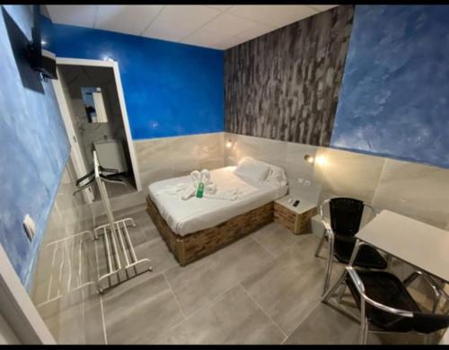 Habitación Doble Estándar del hotel Hostal Avenida Andalucia. Foto 8