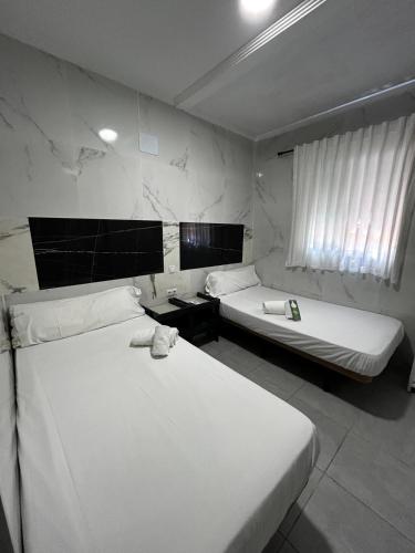 Habitación Doble Económica - 1 o 2 camas del hotel Hostal Avenida Andalucia