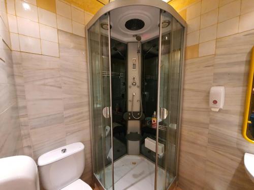 Habitación Doble Económica - 1 o 2 camas del hotel Hostal Avenida Andalucia. Foto 4