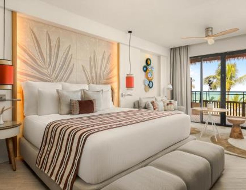 Suite Junior con vistas al mar y 1 cama extragrande del hotel Dreams Playa Esmeralda Resort & Spa - All Inclusive. Foto 7