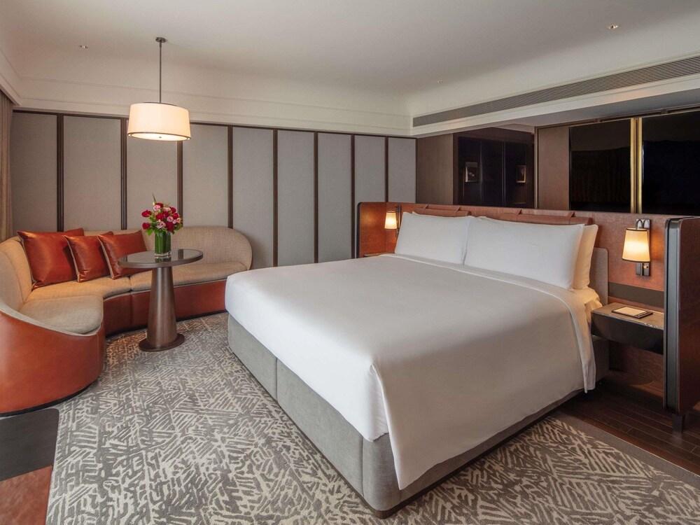 DELUXE 1 King, con balcón del hotel Fairmont Singapore (sg Clean). Foto 6