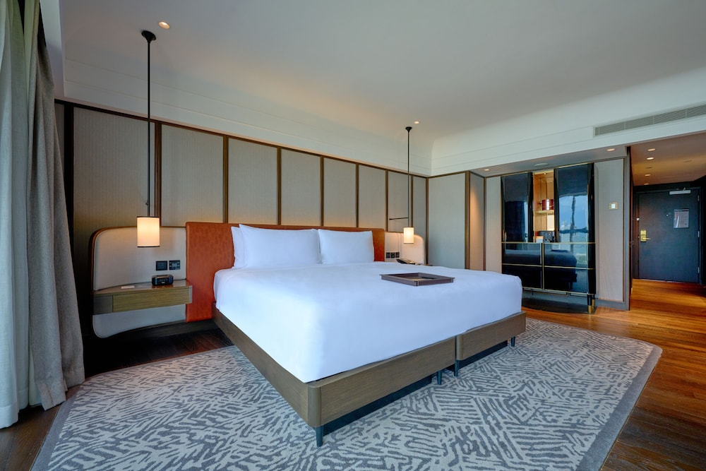 DELUXE 1 King, con balcón del hotel Fairmont Singapore (sg Clean). Foto 7