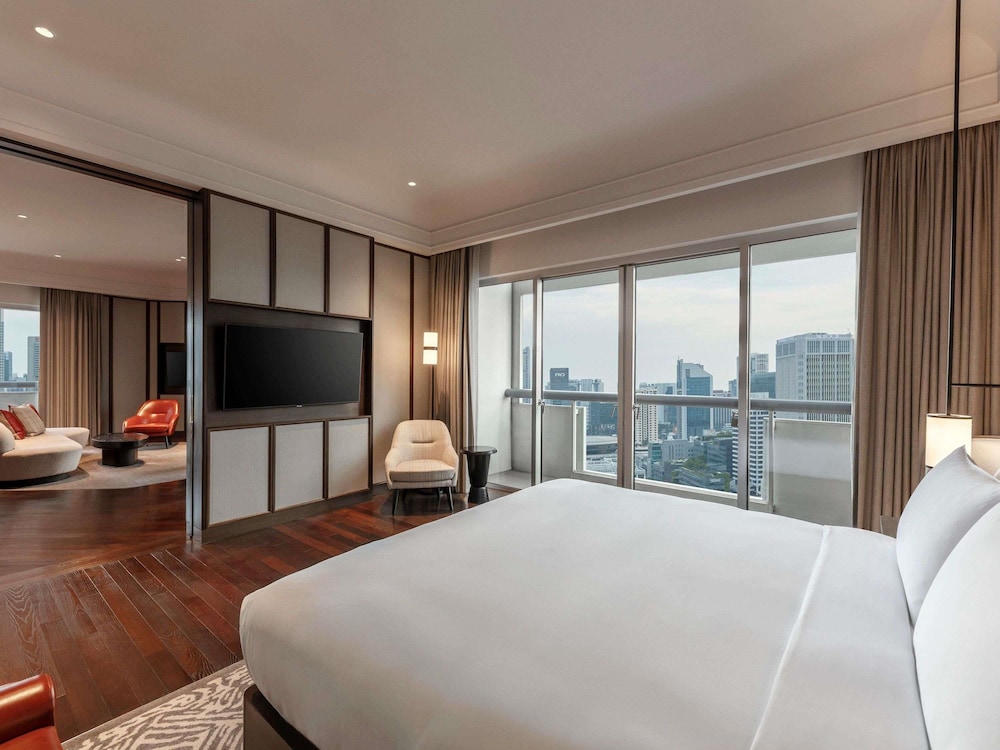 SUITE AMBASSADOR 1 King, 2 balcones y acceso al Salón Fairmont Gold del hotel Fairmont Singapore (sg Clean). Foto 2