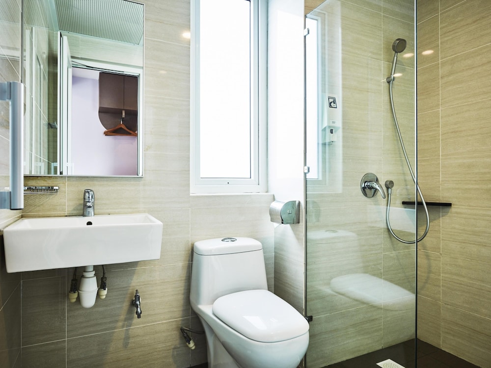 Habitación superior con 2 camas individuales del hotel Ibis Budget Singapore Joo Chiat (sg Clean). Foto 2