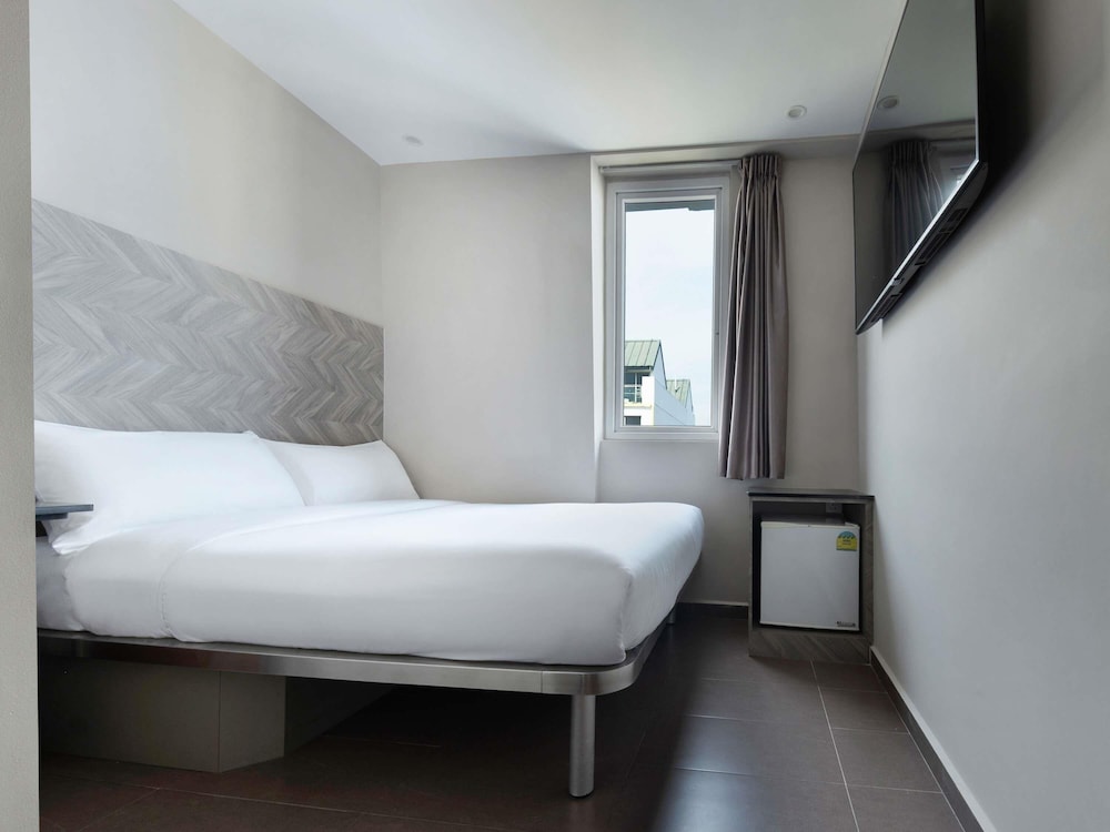 Habitación Deluxe con 1 cama doble del hotel Ibis Budget Singapore Ruby. Foto 3