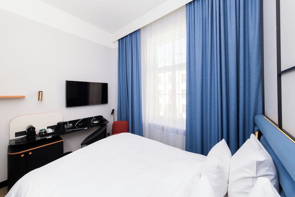 Habitación Clásica con 1 cama doble del hotel TRIBE Riga City Centre. Foto 2