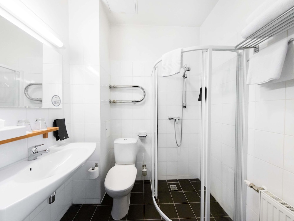 Habitación Clásica con 1 cama doble del hotel TRIBE Riga City Centre. Foto 8