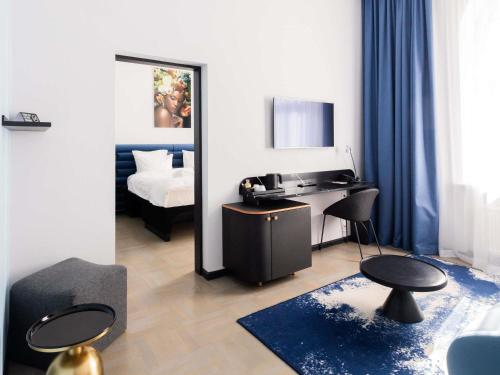 Suite Confort del hotel TRIBE Riga City Centre. Foto 8