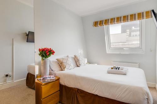 Habitación Doble Estándar del hotel 1 LEXHAM GARDENS. Foto 6