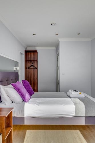 Habitación Doble Deluxe del hotel 1 LEXHAM GARDENS. Foto 9