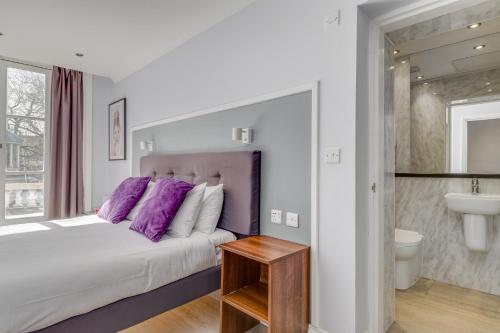 Habitación Doble Deluxe del hotel 1 LEXHAM GARDENS. Foto 10