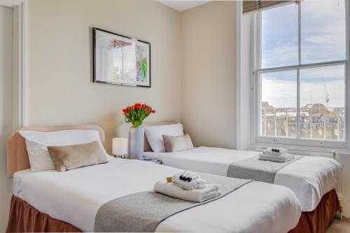 Habitación Cuádruple Estándar del hotel 1 LEXHAM GARDENS. Foto 4