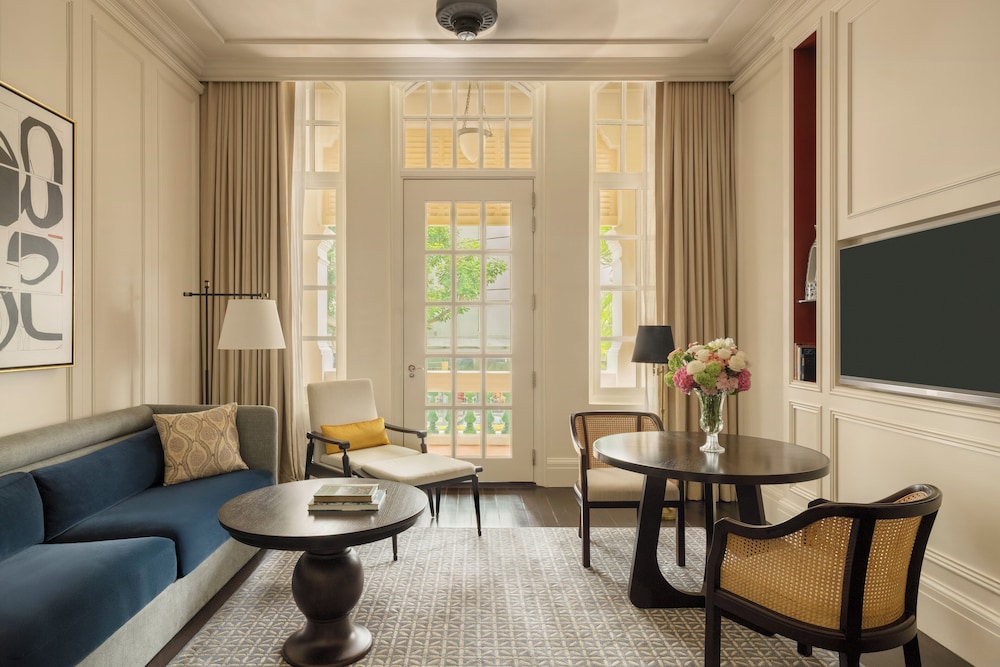Suite Grand Hotel del hotel Raffles Singapore. Foto 1