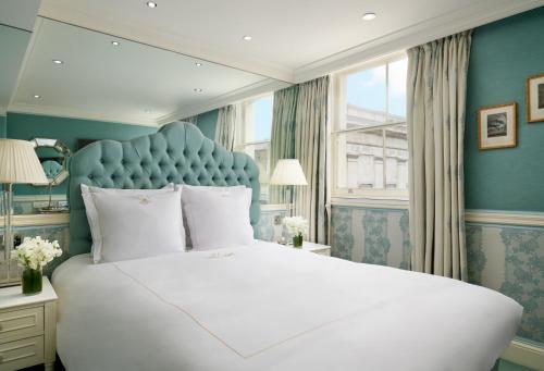 Habitación Doble Clásica del hotel The Montague On The Gardens. Foto 9