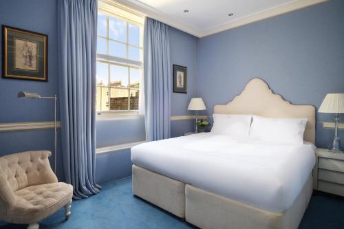 Habitación Clásica con cama extragrande del hotel The Montague On The Gardens