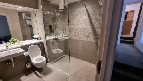 Habitación Triple Executive del hotel The Park City Grand Plaza Kensington. Foto 4