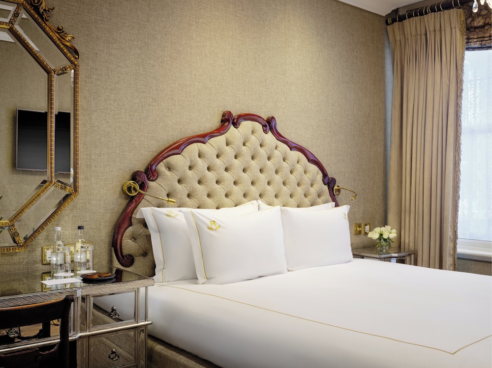 Habitación superior, 1 cama de matrimonio grande del hotel The Rubens At The Palace