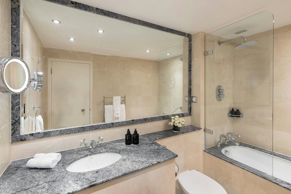 Suite familiar del hotel The Rubens At The Palace. Foto 8