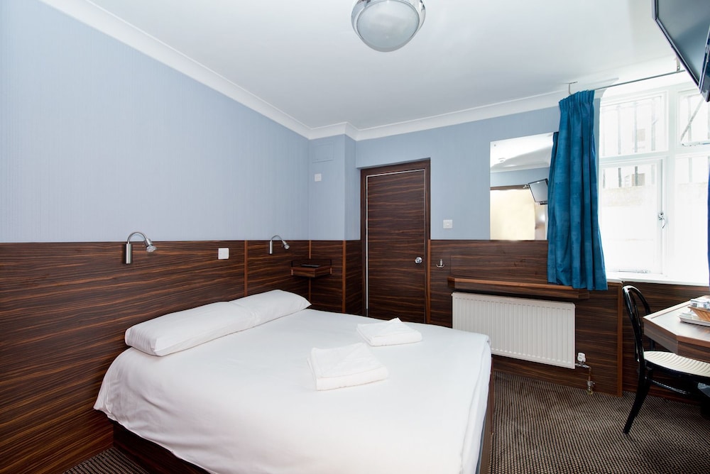 Habitación doble del hotel Crestfield. Foto 1