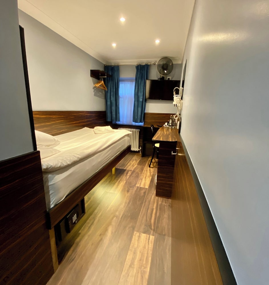 Habitación individual del hotel Crestfield. Foto 6