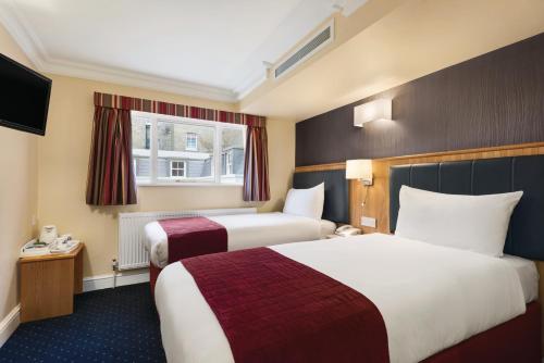 Habitación Doble - No fumadores - 2 camas del hotel Days Inn By Wyndham London Hyde Park