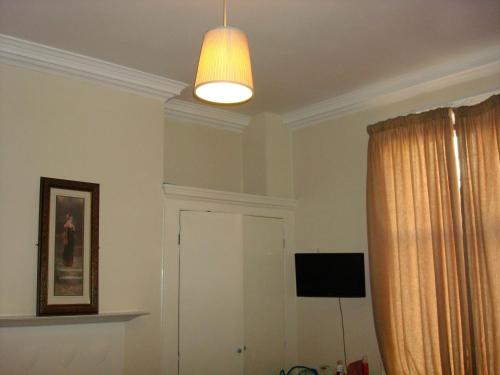 Habitación Doble Económica con baño compartido del hotel Forest Gate. Foto 7