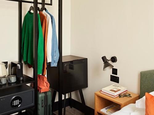 Habitación Pequeña - Cama individual del hotel Numa London Bloomsbury. Foto 5