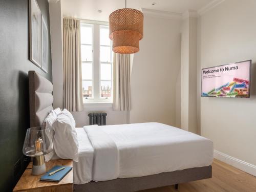 Habitación Doble Superior del hotel Sonder Chelsea Green. Foto 1