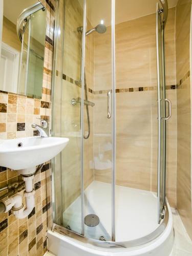 Habitación Doble Pequeña del hotel The Park. Foto 3