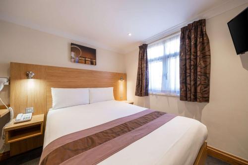 Habitación - No fumadores - Cama grande del hotel Comfort Inn Hyde Park
