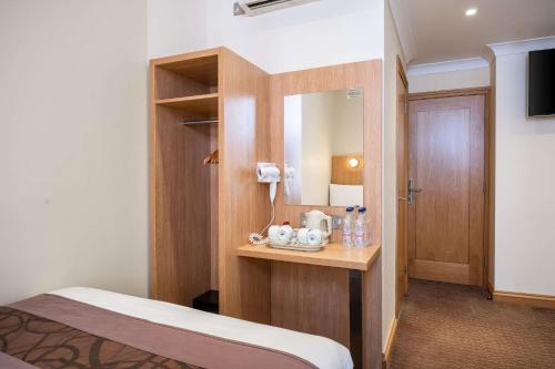 Habitación Familiar - No fumadores del hotel Comfort Inn Hyde Park. Foto 5