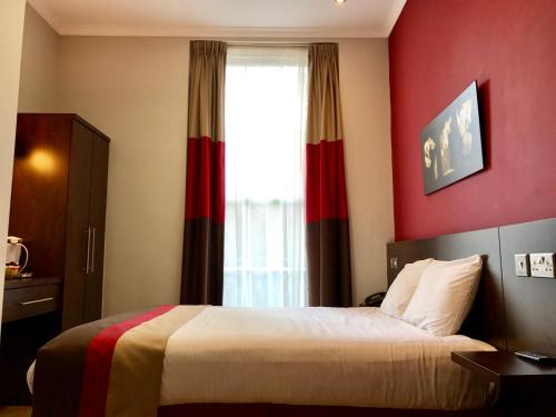 Habitación Doble Deluxe del hotel Royal Cambridge. Foto 2