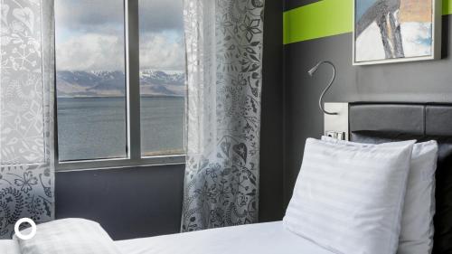 Habitación Doble Deluxe con vistas al mar del hotel Center Hotels Arnarhvoll